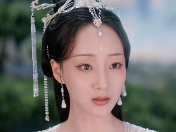 沉香如屑|《沉香如屑》徐恺咛戏里戏外遭吐槽,发际线太高,加戏太多被喷