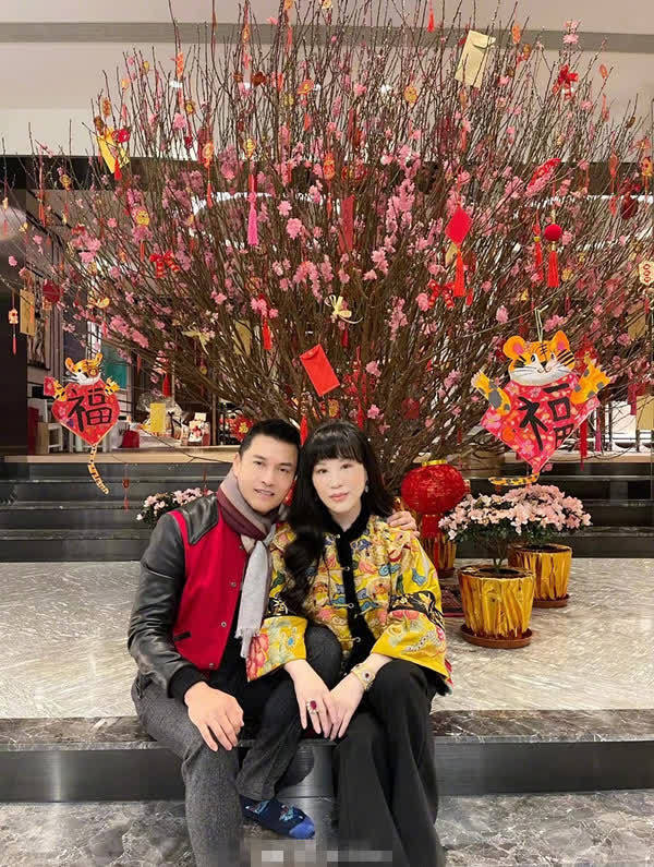 刘德华|61岁刘德华在66岁吕良伟面前竟像个小老头了