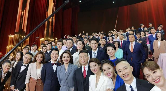 主持人|广电“主持人金声奖”颁奖典礼录制圆满，央视4人获奖，鲁健成C位