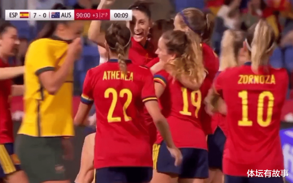 张镇麟|7-0！西班牙女足爆发，2分钟连入2球打蒙亚洲冠军，中国女足已不是对手？