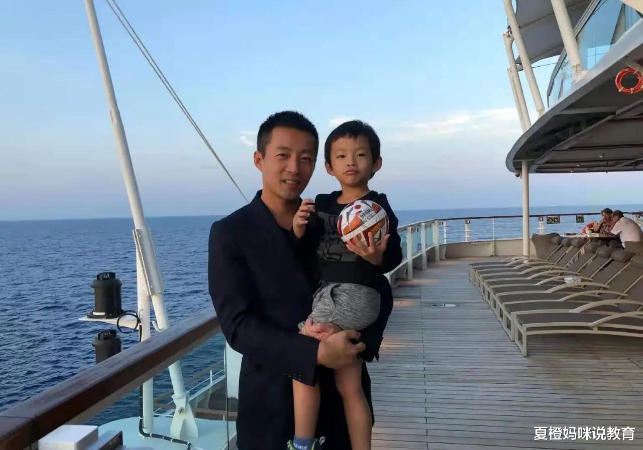 汪小菲|汪小菲晒“大额账单”,对孩子确实尽力了,6岁儿子已去瑞士上学
