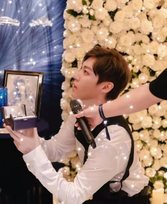 赵本山|赵本山生闷气,女儿嘲笑男朋友天天化妆,有什么办法呢?