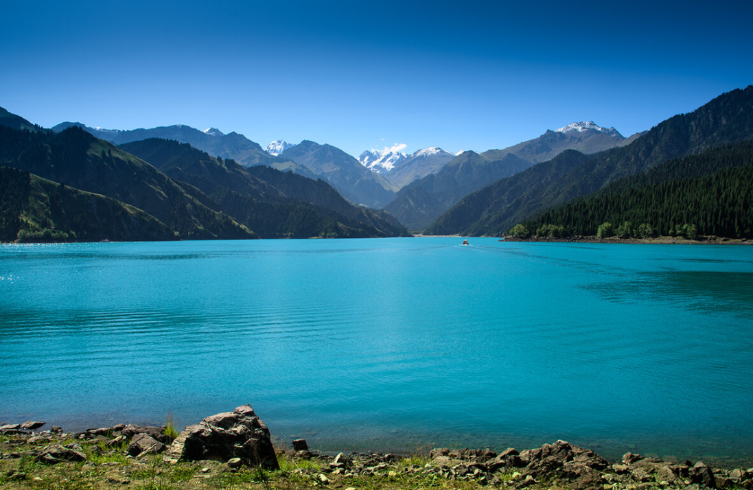天山天池|天山天池，一个去了不会后悔的地方，你去过吗？
