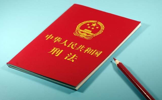 海南:妻子被骚扰强迫留联系方式,丈夫上前理论遭割喉,嫌疑人落网