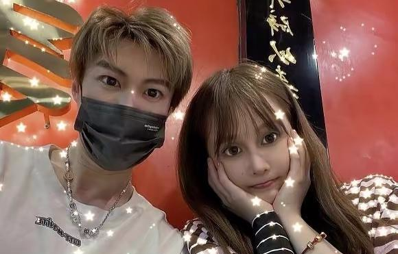 赵本山|赵本山生闷气,女儿嘲笑男朋友天天化妆,有什么办法呢?