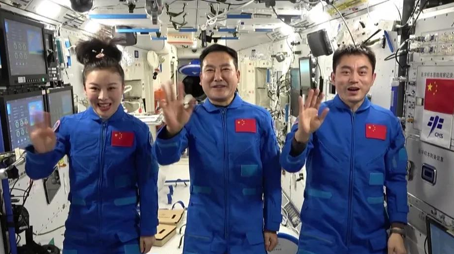 航天女英雄的牺牲太大!太空中,如何保护自己的隐私?