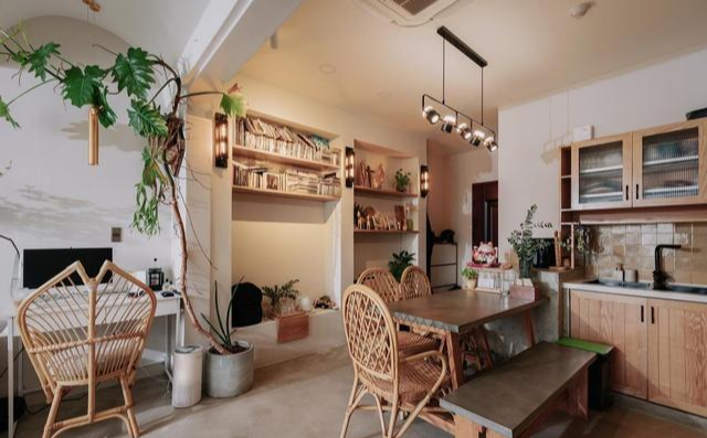 64㎡公寓，拱形吊顶，餐厅打造阅读区，独居也能如此有仪式感