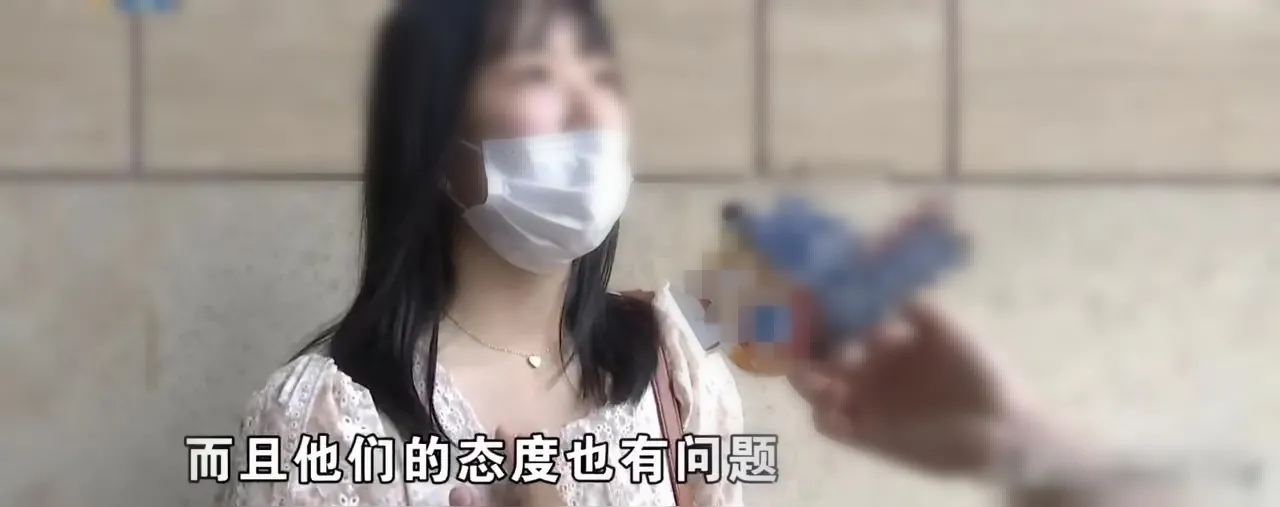 浙江杭州,女子和朋友一起外出吃饭,一共消费了1000多块钱