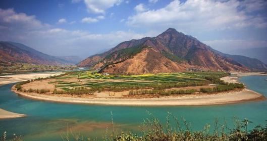 风水宝地怎么看？（风水宝地是什么样的？）