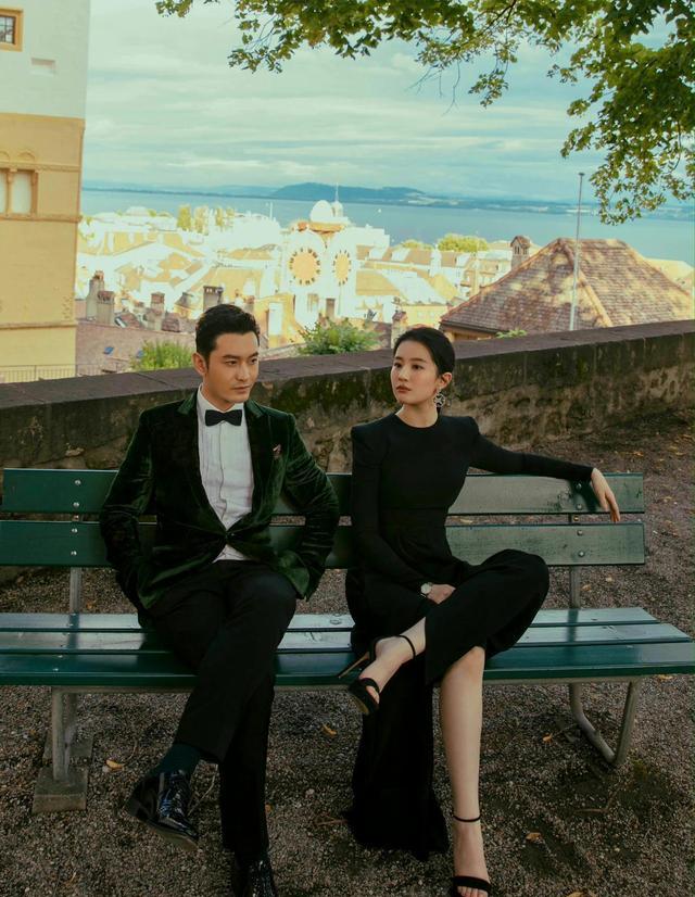 刘亦菲|黄晓明对刘亦菲说:“穿裙子还跷二郎腿,这样不好”