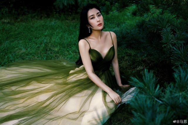 马苏|新电影首映礼上，马苏哭了，曾为李小璐圆谎，口碑一落千丈