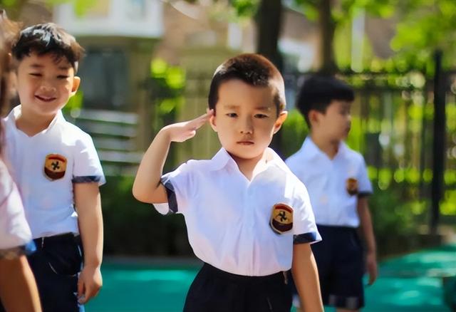 狼队|上海一位幼儿园学生，简历竟然多达15页，几岁的年龄叫人感慨