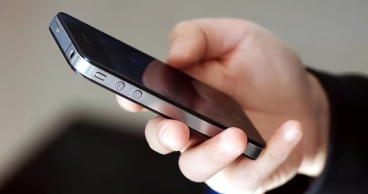 手机左上角突然冒出“HD”?千万别忽视,话费就是被它扣光的