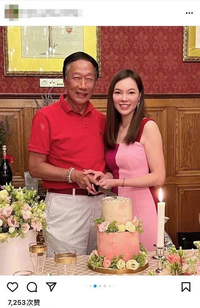 曾馨莹|郭台铭和妻子庆祝结婚14周年，47岁妻子保养得当