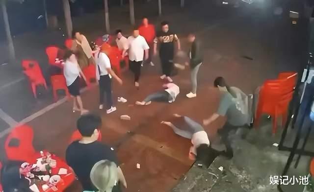 “我错了,我错了”你打人时像英雄,被抓时像狗熊