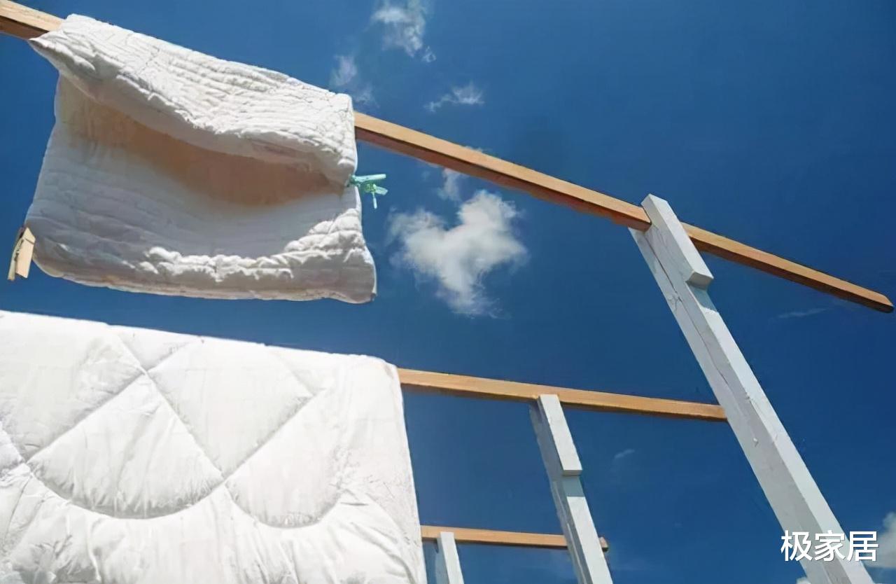 床垫上的“薄膜”要不要撕掉？多亏家具老板提醒，难怪床上螨虫多