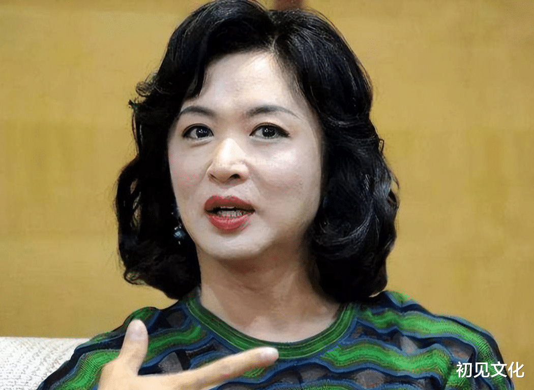 金星|被金星撕过最惨的著名女星，老底被揭身败名裂，从巅峰跌落谷底