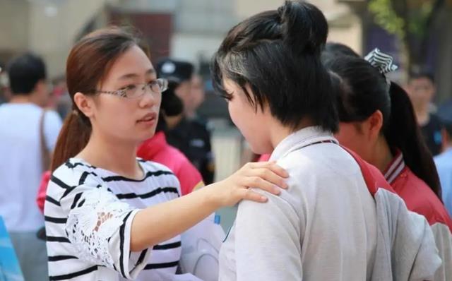 15岁少年在校内突然神秘失踪,监控疑似被动了手脚,新的怀疑对象浮出水面