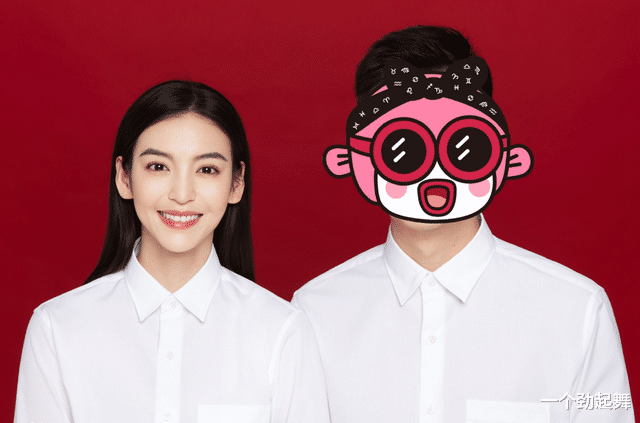 |47岁刘恺威恋情疑曝光!女方巴掌小脸腿超长,两人十指紧扣太腻歪