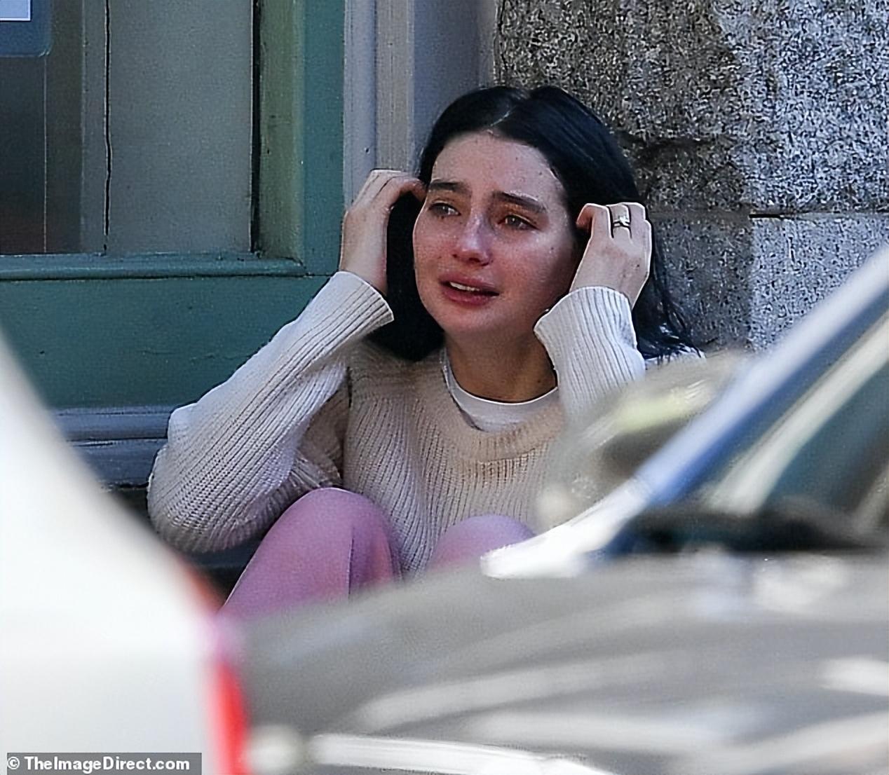 保罗·沃克|保罗·沃克23岁女儿街边痛哭，与丈夫用餐时突然崩溃，被担心婚变