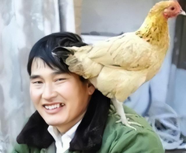 朱之文|和陈萌闹掰?大衣哥质疑孙子不是朱家的,要验DNA