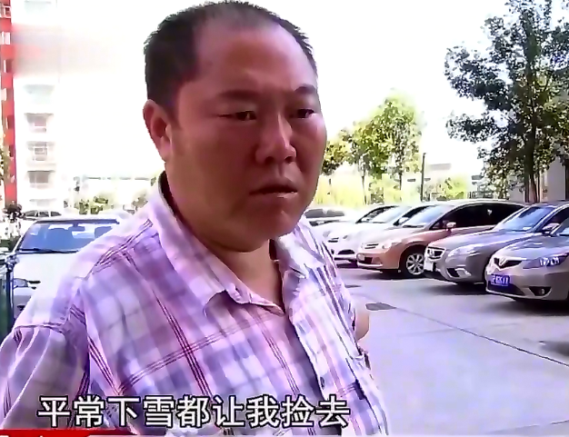 智障母子拆迁后住进新房,“保姆”欲强行霸占,甚至把他们赶出去