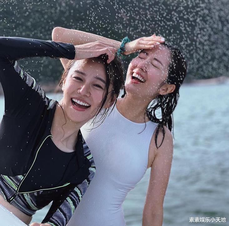 唐诗咏|唐诗咏约黄翠如出海玩，姐妹俩顶着38度烈日在游艇上愉快自拍