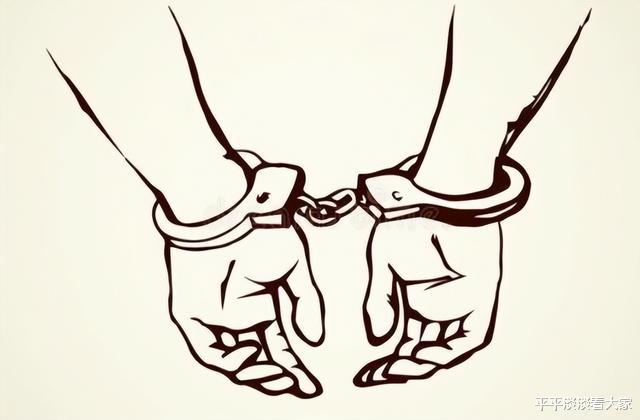 一八零后小伙拍下五十多岁大妈裸照,威胁大妈与其开房,大妈很害怕。