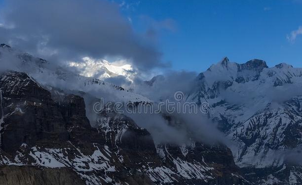 不可思议的空难！东航坠机遇上科学无法解释的事件？