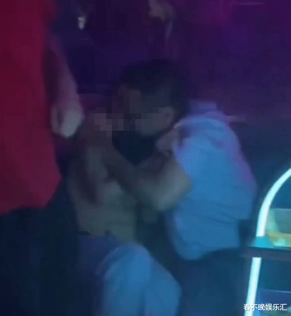 广西一中学校长被曝在夜店与多名女子存亲密举动,当地:调查中