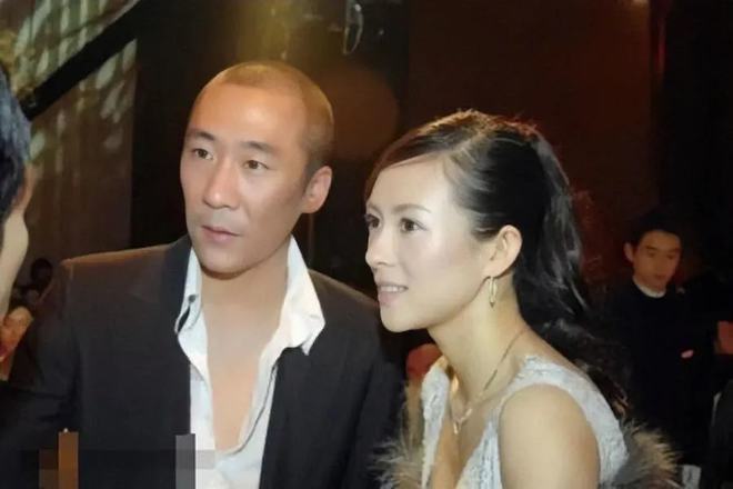章子怡|章子怡哥哥大骂汪峰：老婆还在喂奶就要隐藏财产离婚，算什么男人