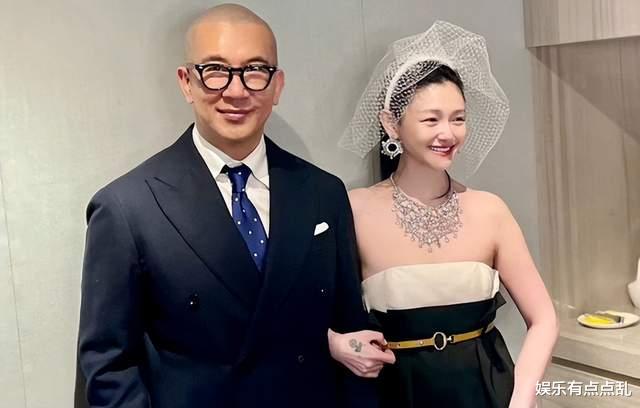 大S|修杰楷贾静雯向大S炫耀: 上个月我们家电费非常少,大S回复超搞笑