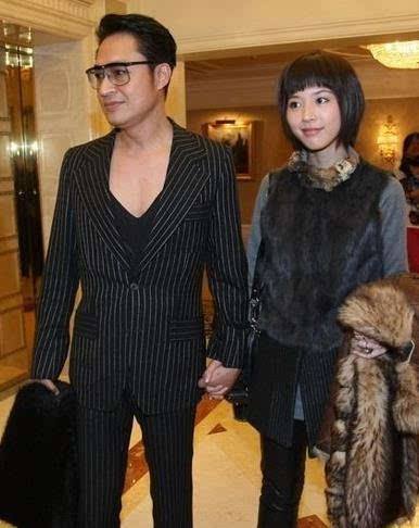 马景涛|60岁知名台星现身湖南捞金！自降身价与网红同桌，吃湘菜辣到面红