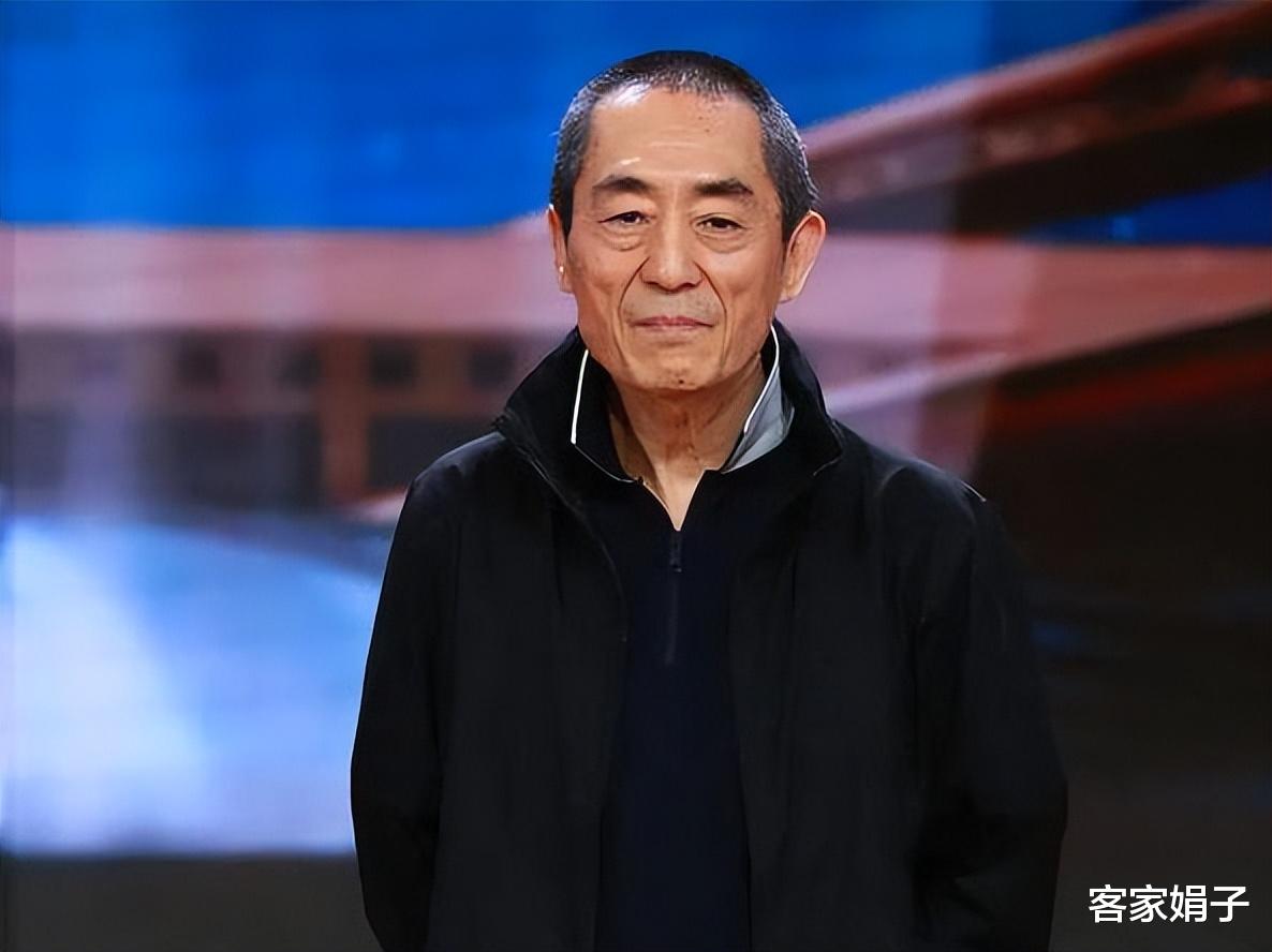 张艺谋|你信吗？张艺谋已携全家跑路美国？七月曾辟谣说卖豪宅不为出国！