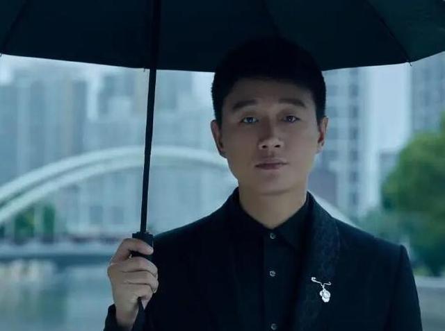 迪丽热巴|迪丽热巴携新剧来袭，男主是70后实力老将，看阵容热剧没跑了