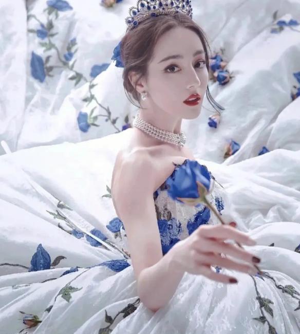 迪丽热巴|迪丽热巴怀孕再被实锤,曝出多张孕期照片