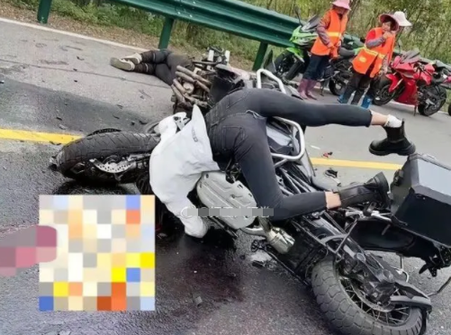 庄慕卿车祸身亡后陪骑美女男友还原现场,翘头车主仅16岁是偷车贼?
