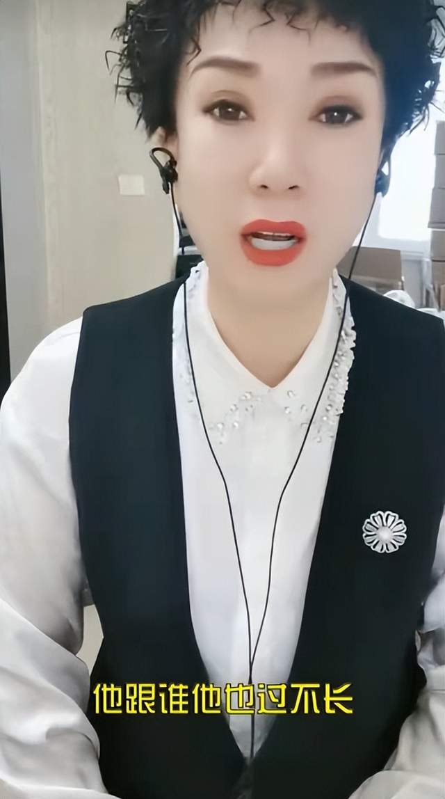 唐鉴军|“谢广坤”自曝遭到赵本山打压！怒批人品不行，欲将其踢出《乡爱》