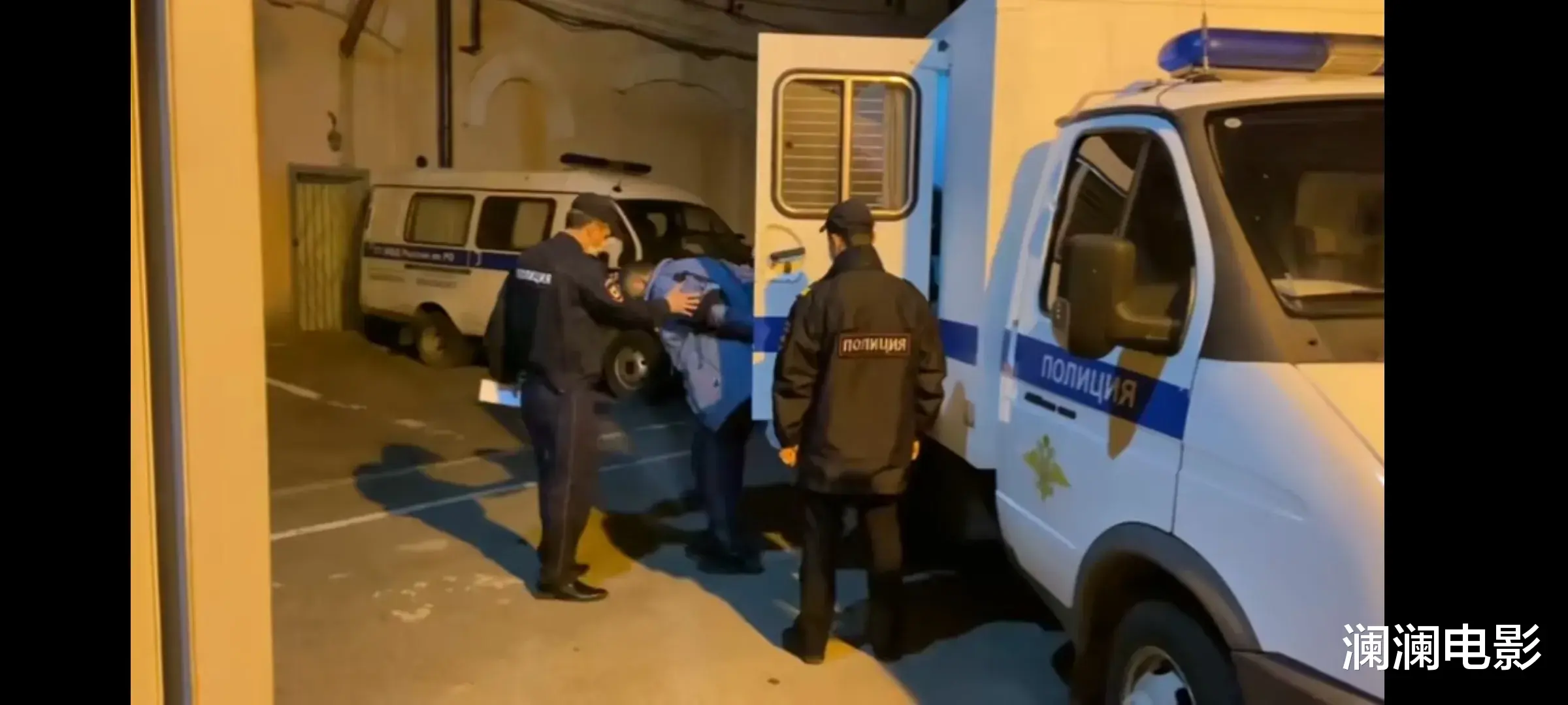 |从亚速钢铁厂投降的“艾达”成员立马被提审!