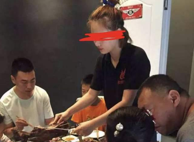 海南:妻子被骚扰强迫留联系方式,丈夫上前理论遭割喉,嫌疑人落网