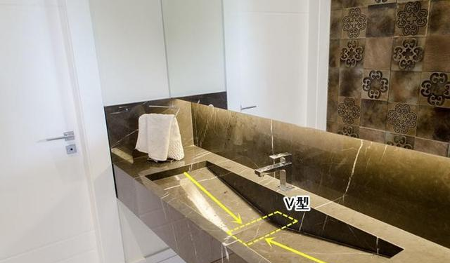 刚赶上潮流装一体式台盆,结果V型洗漱台又开始流行起来,有意思