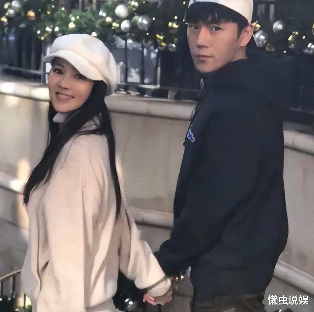 秦昊|伊能静婚变事件再掀波澜，不可一世的秦昊被扒得什么都不剩了