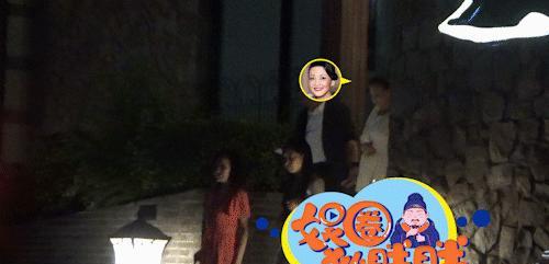 大小S被爆料吸毒后张兰火速开播带货与商界女大佬们夜晚聚餐