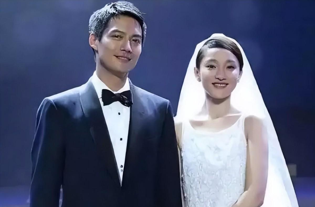 |看似挺清纯，实则情史混乱的五大女星，个个都是“老司机”