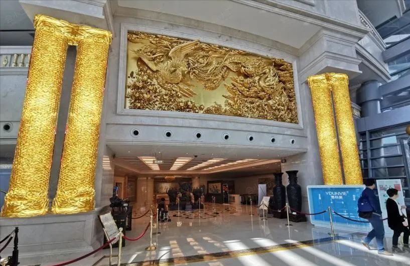 从全村人均奔驰到负债打工,华西村的经历拍成电影都没人敢信。