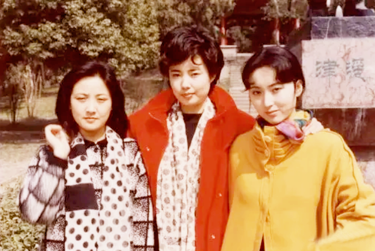 霍思燕|张国立晚节不保,世界在也不能宽容他