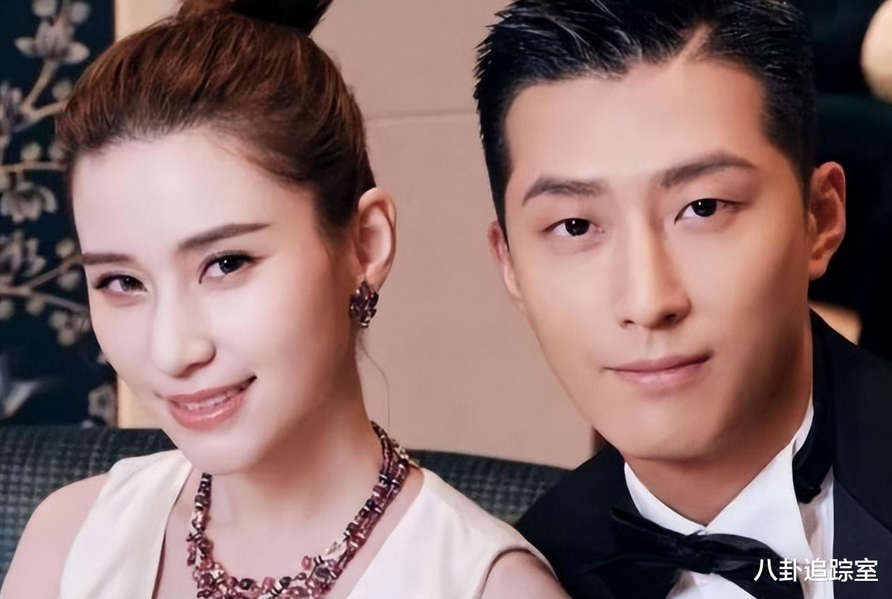 何超莲|何超莲成窦太后迎32岁生日,穿宽松背带裤疑怀孕,扬言生支足球队