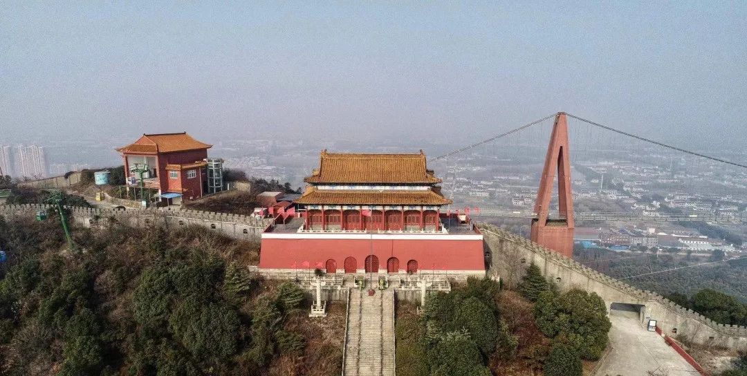 从全村人均奔驰到负债打工,华西村的经历拍成电影都没人敢信。