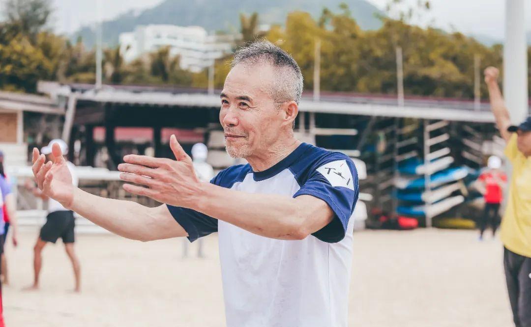 田朴珺|田朴珺回应和王石离婚，知情人曝两人另一种关系