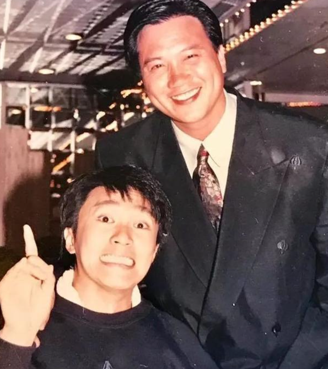 大湾区这一晚，66岁的“港圈大佬”万梓良，活成了一个笑话